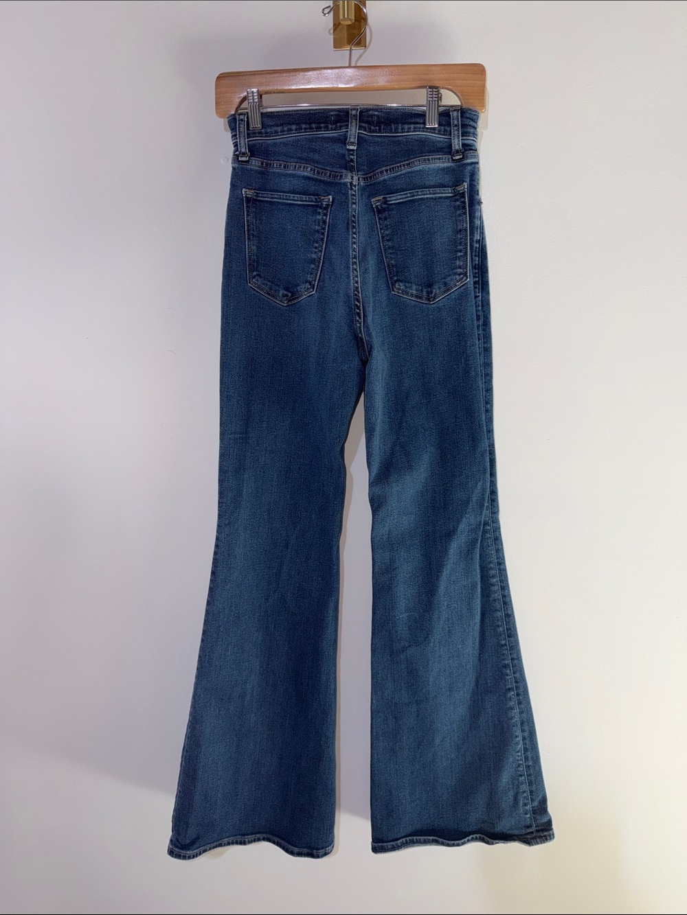 Abercrombie & Fitch The Flare Ultra High-Rise Flared Blue Jeans Women’s size 27 - Picture 7 of 8